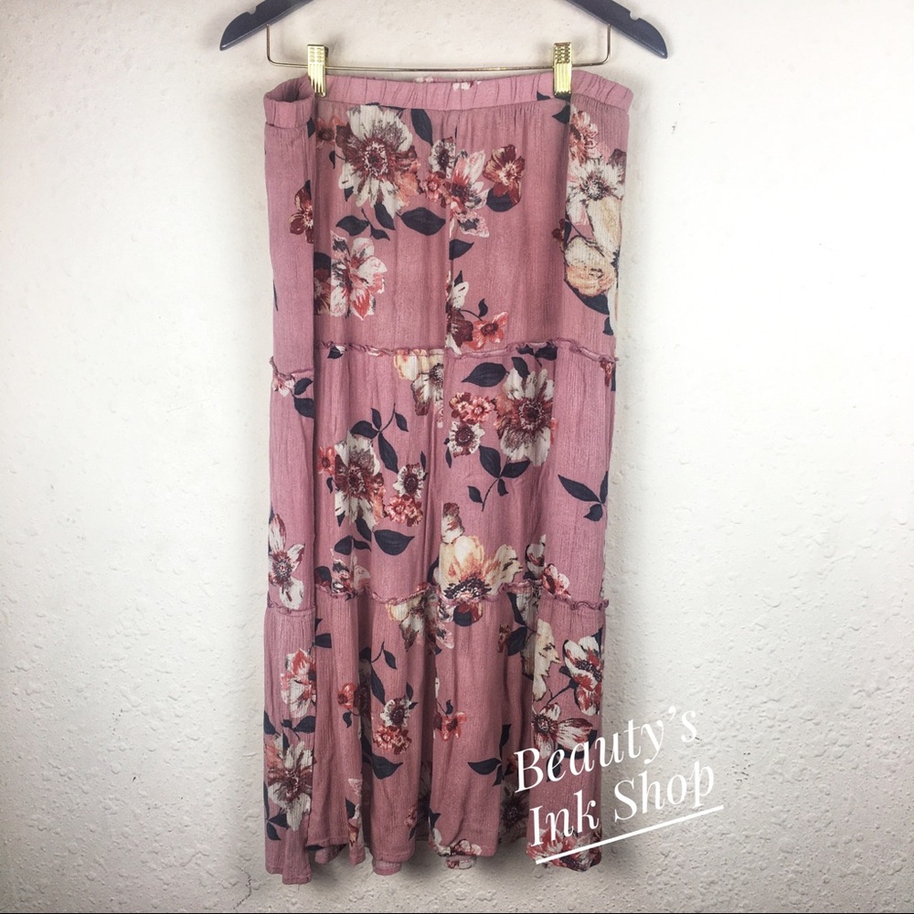 Light Pink Colored Flower Print Skirt